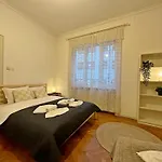 Elegant 2bdr For Groups And Family - Fast Wi-fi Appartamento Sofia