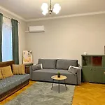 Appartamento Elegant 2bdr For Groups And Family - Fast Wi-fi Sofia
