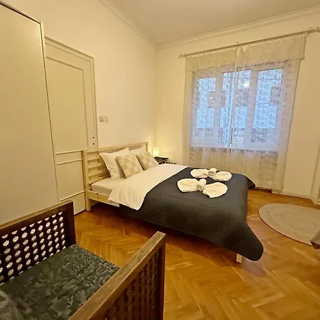 Elegant 2bdr For Groups And Family - Fast Wi-fi Apartment Sofia