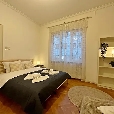 Elegant 2bdr For Groups And Family - Fast Wi-fi Apartamento Sófia