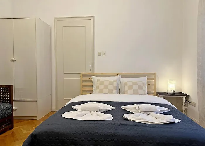 Apartament Elegant 2bdr For Groups And Family - Fast Wi-fi *