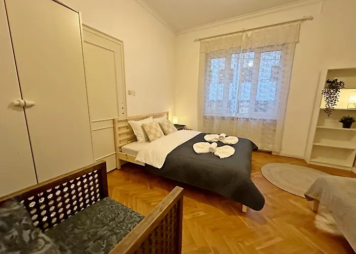 Elegant 2bdr For Groups And Family - Fast Wi-fi Apartament Sofia
