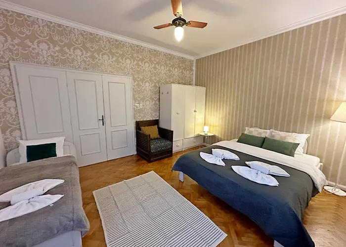 Elegant 2bdr For Groups And Family - Fast Wi-fi