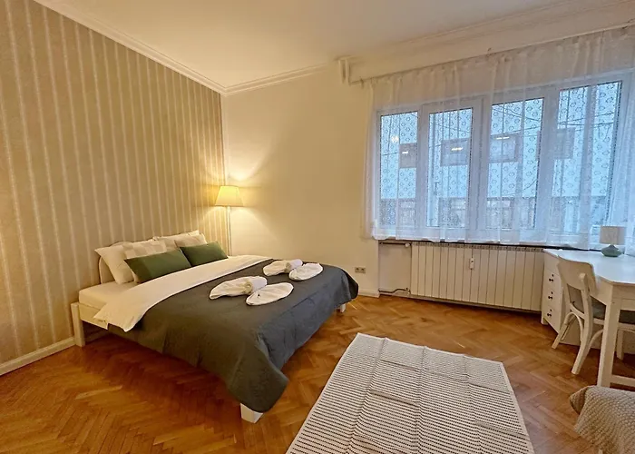 Elegant 2bdr For Groups And Family - Fast Wi-fi * Sofie