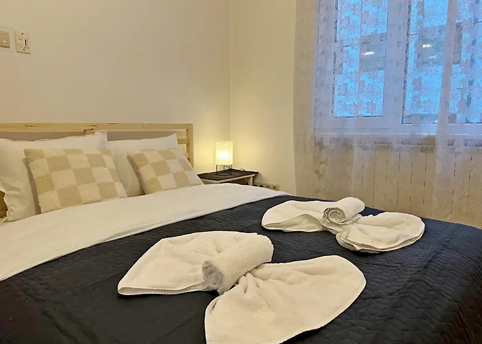 Elegant 2bdr For Groups And Family - Fast Wi-fi *